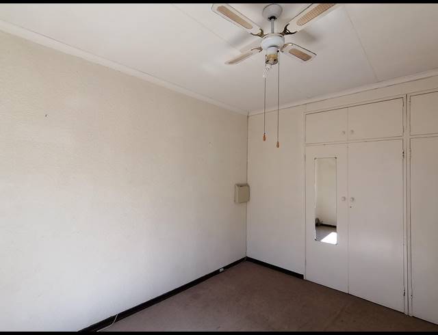3 BEDROOM FREESTANDING FOR SALE IN STILFONTEIN EXT 4